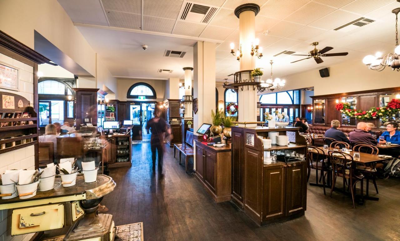 Nightcap At Belgian Beer Cafe Hotel Пърт Екстериор снимка