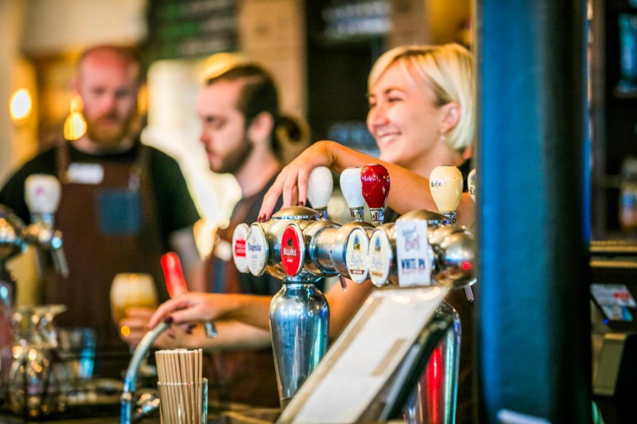 Nightcap At Belgian Beer Cafe Hotel Пърт Екстериор снимка